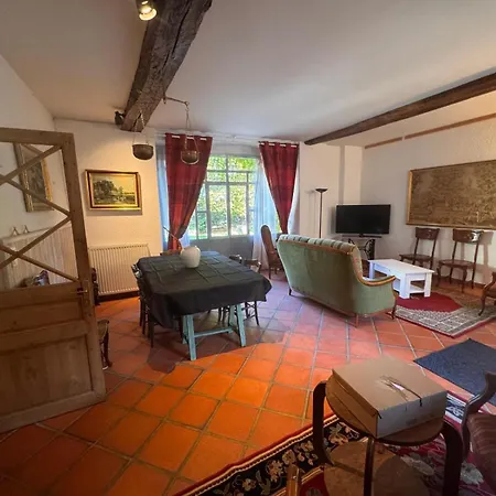 Au Coeur Des Monts D'auvergne Apartmán