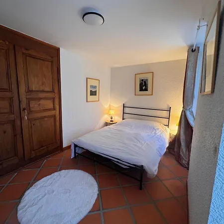 Au Coeur Des Monts D'auvergne Apartmán *