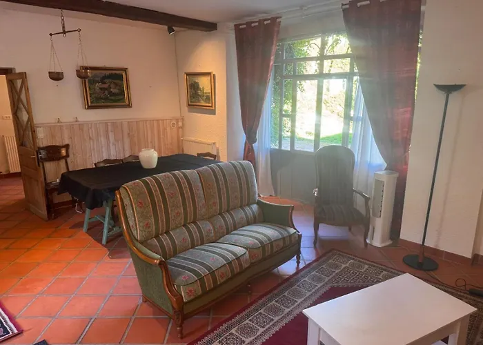 Apartment Au Coeur Des Monts D'auvergne *